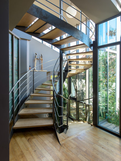 Escalera by Jours & Nuits