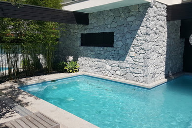 Design ideas for a modern pool in Melbourne.
