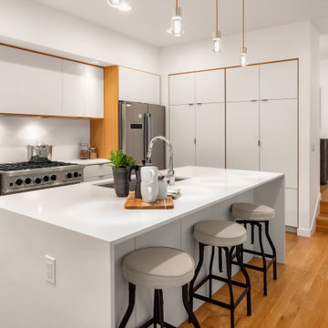 A Modern Home in Greenlake