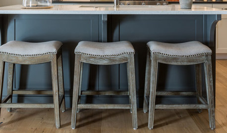 Up to 70% Off Traditional Bar Stools