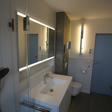 Aus einem Badezimmer wird ein Duschbad der extra Klasse