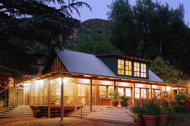 Example of an arts and crafts brown one-story wood exterior home design in San Francisco