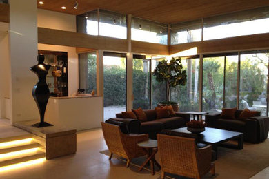 Home design - contemporary home design idea in Los Angeles