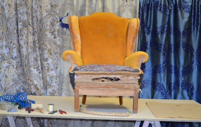 Möbel polstern: Eine Expertin erklärt die Handwerkskunst
