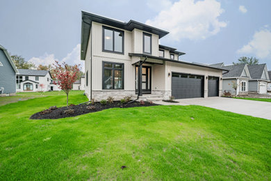 Example of a minimalist exterior home design in Cleveland