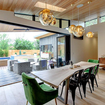 Glam Mid-Century Kitchen