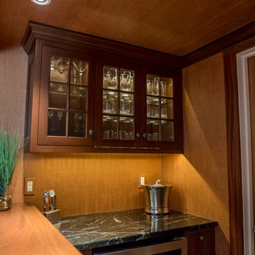 Spruce Point: Pool Room & Bar