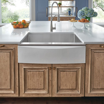 Crosstown Farmhouse Sink with Fireclay Interchangeable Apron in Glacier