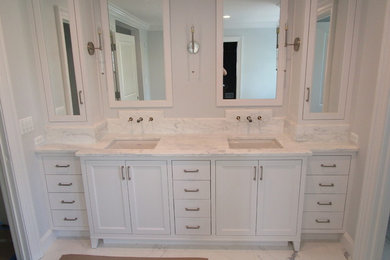 Bathroom - bathroom idea in Detroit