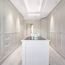 Walk around/in wardrobe