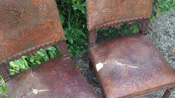 8 chaises style Renaissance en cuir de Cordoue, en attente de réfection