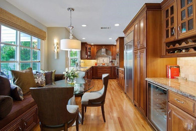 Example of a kitchen design in Hawaii