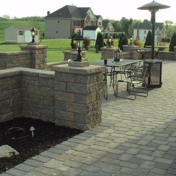 Sitting Walls and Pillars