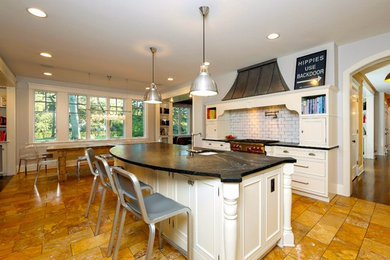 Example of a minimalist kitchen design in Miami