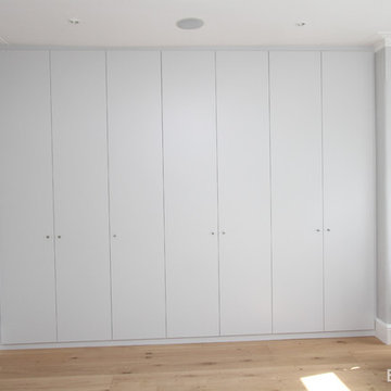 Bespoke built in wardrobe built from scratch in Fulham, London
