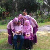 Omey Razali's photo