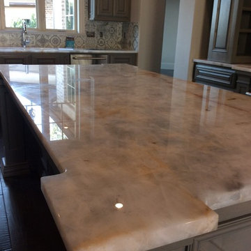 Cristallo Quartzite Kitchen