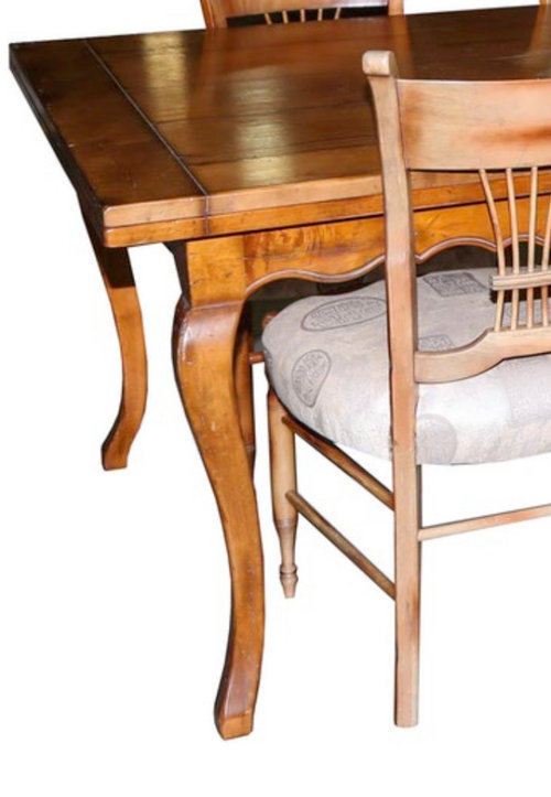 Are Oval Dining Tables Pé
