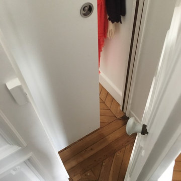 Détails porte coulissante dérobée dernier la double porte de la salle manger