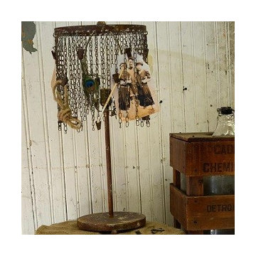 CHAIN LAMP SHADE WITH CLIPS