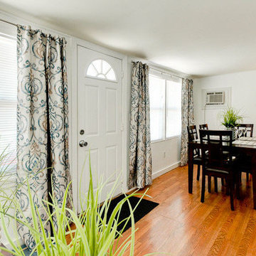 Sand Dollar Cottages - Parrot