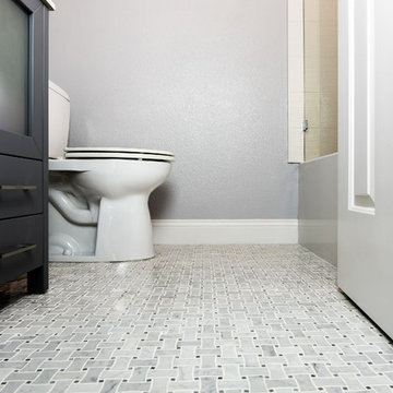 guest bathroom mountain view