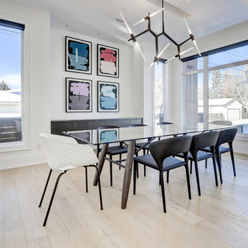 lake view single home Lougheed Drive sw