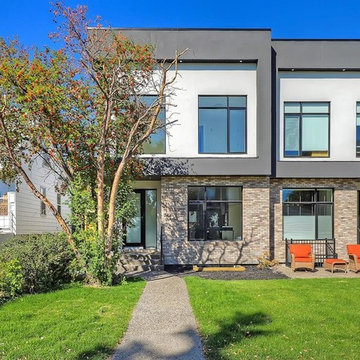 26 ave duplex