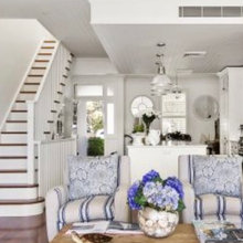 Living Room/staircase