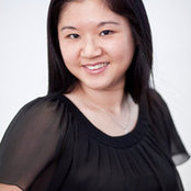 Yvonne Chin Hos foto