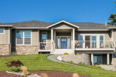 Arts and crafts home design photo in Seattle