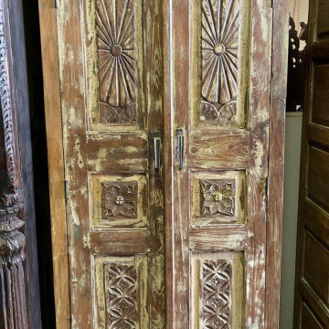 Rustic Farmhouse Furniture
