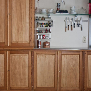 furnishing / styling / decorating apartment