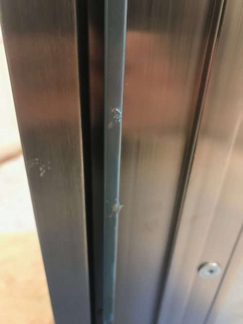 Subzero Fridge damaged/scratched from delivery