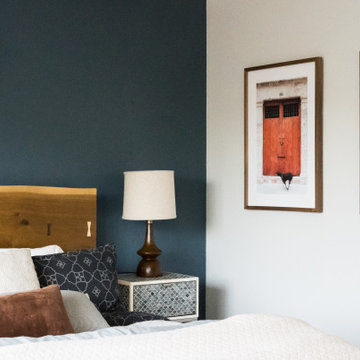 A Casual and Traditional Master Suite
