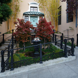 Russian Hill Mini Mansion - Home Decor