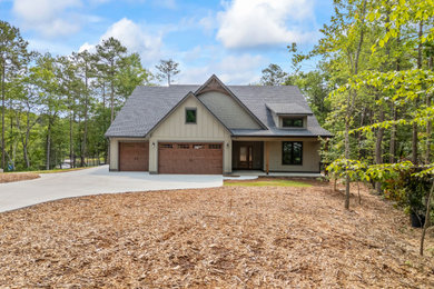 Home design - craftsman home design idea in Atlanta