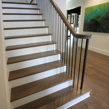 Project #82 | Three-Level Staircase with Extended Balcony