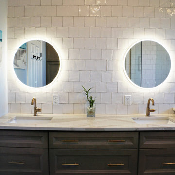 Bright, Beachy Bathroom