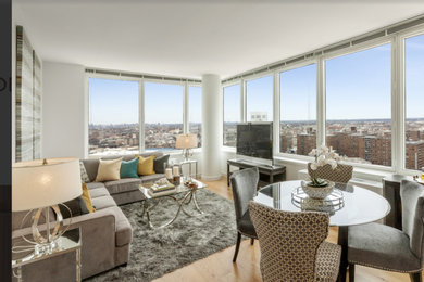 Inspiration for a transitional living room remodel in New York