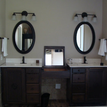 Warm neutral bathroom