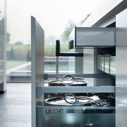 LEICHT CABINETS - Kitchen Cabinetry