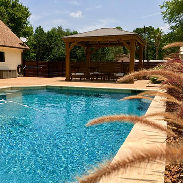 Peaceful Pool & Patio