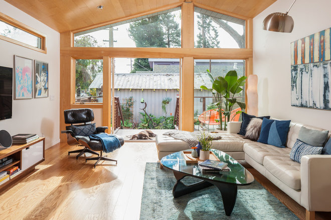 Contemporary Living Room by Visual Jill Interior Decorating