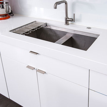Ft. Thomas Modern Kitchen in White