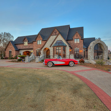2700 W Grand Avenue Chickasha, Oklahoma - Wyatt Poindexter Group Keller Williams