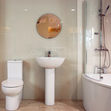 Glass Splashbacks in Bathrooms