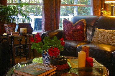 Inspiration for a timeless living room remodel in Atlanta