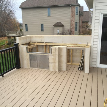 Outdoor built in grill