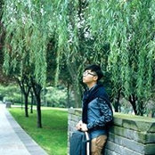 Lim Rui's photo